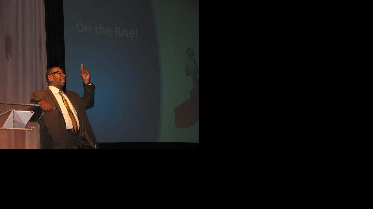 
Kansas City Public Schools Superintendent Steve Green on Tuesday gave an upbeat view of 2015.
