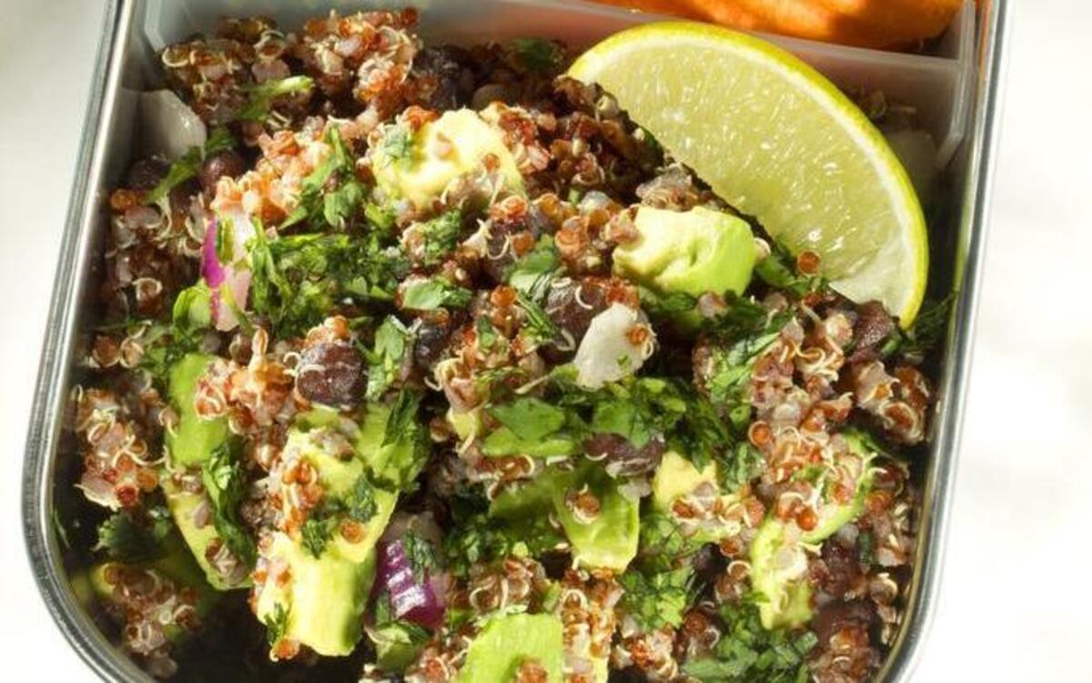 
A salad with beans and avocados is a healthy lunch for schoolkids.
