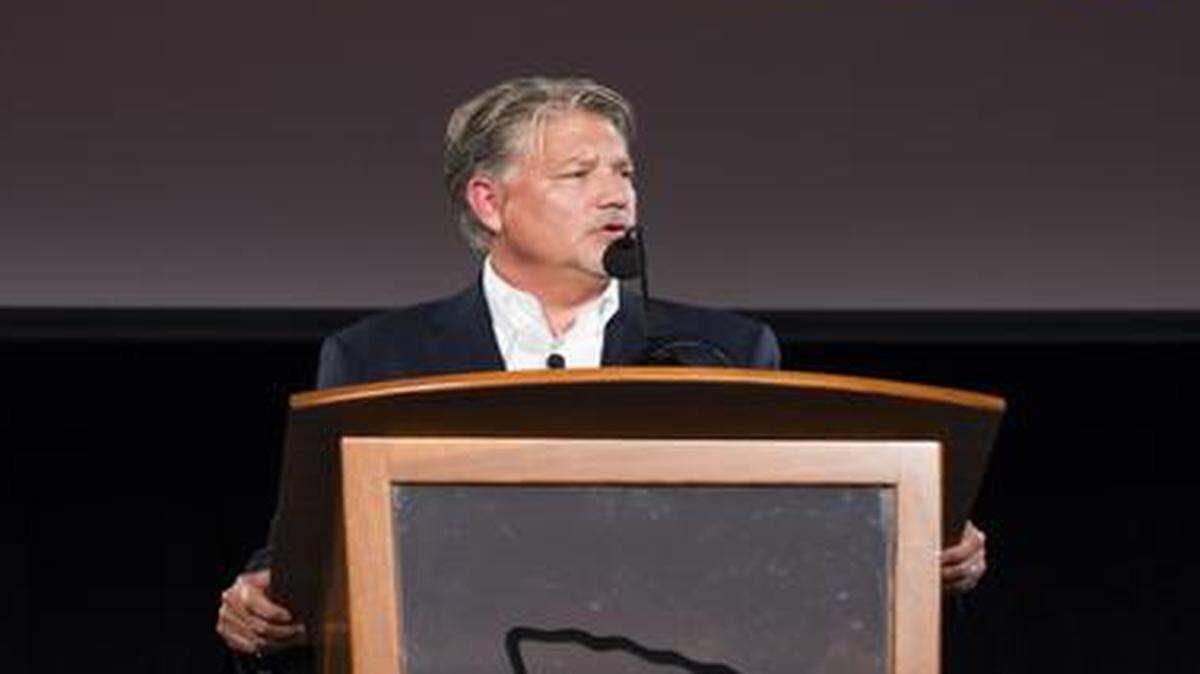 
Terry Bassham, 2014 campaign co-chair and president and CEO of KCP&L, encouraged everyone to make a donation during the United Way of Greater Kansas City Kickoff Luncheon at Arrowhead Stadium in September.
