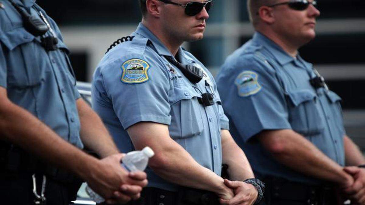 
Good training techniques and body-worn cameras are tools that can help reduce excessive use of force by police officers.
