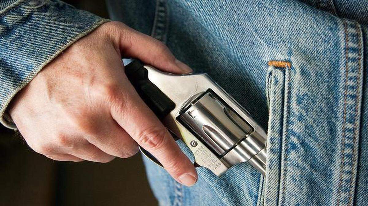 
New measures in Kansas and Missouri enhance the chances of dangerous people carrying guns.
