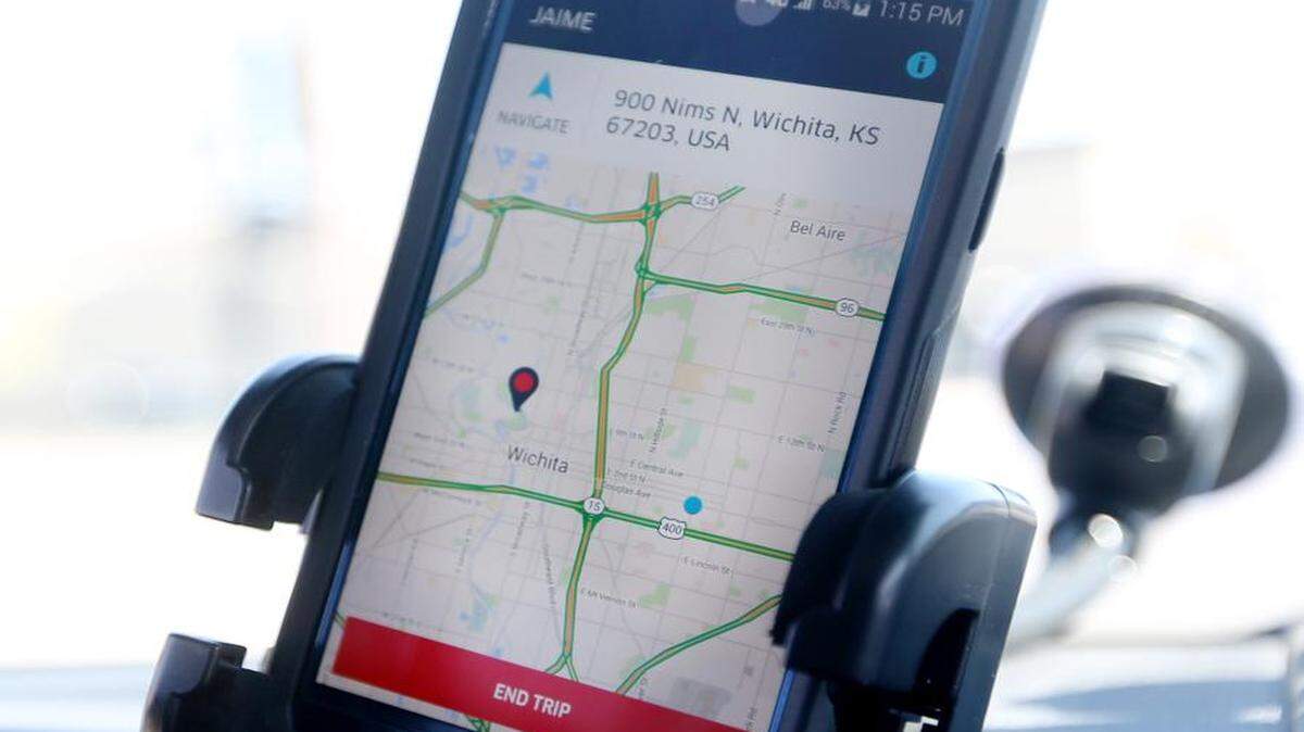 
Thanks to Gov. Sam Brownback’s veto, Uber will be expanding in Kansas.
