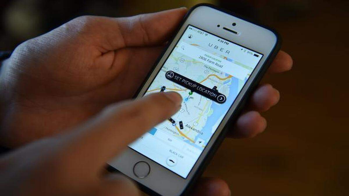 
The Uber app helps connect drivers to passengers.
