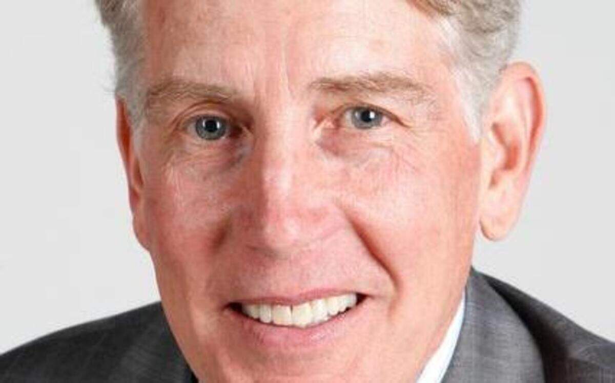 
Dennis Anderson
