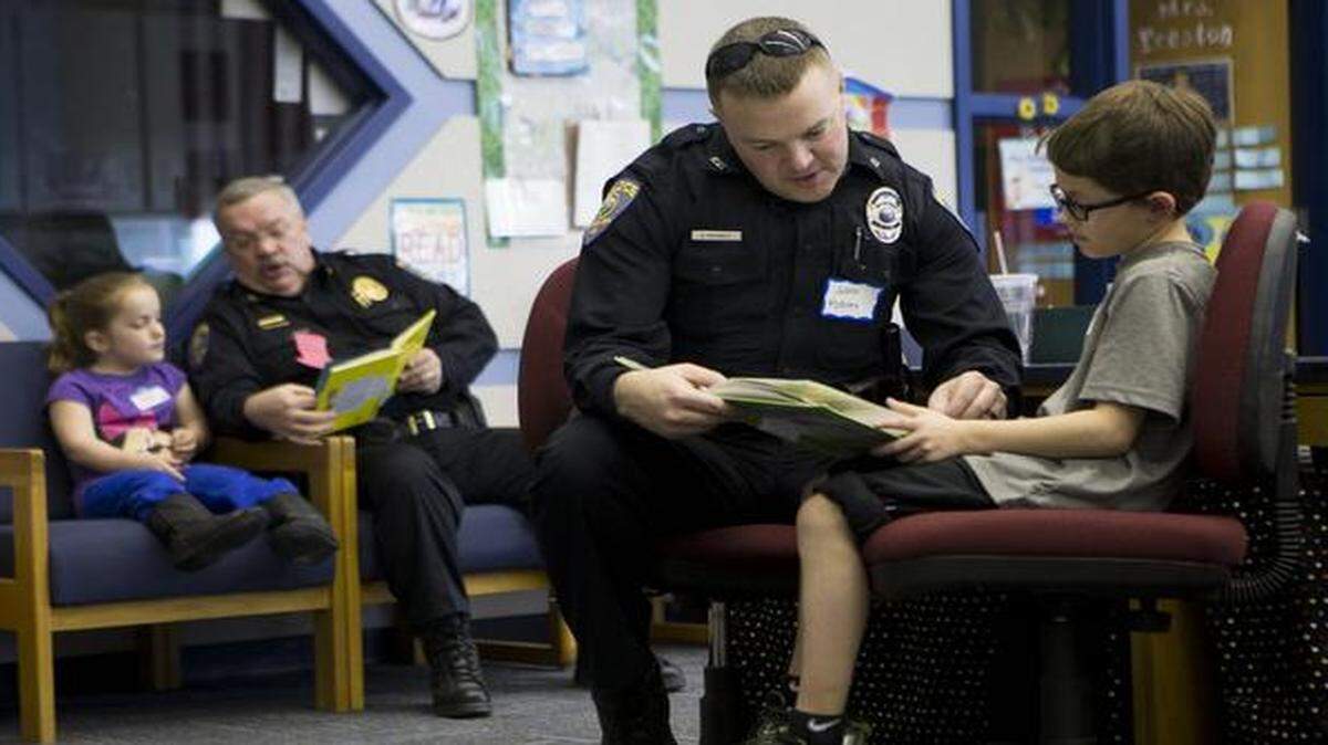 
More books will be in the hands of children this summer thanks to an expanded summer reading program for Kansas City area kids.
