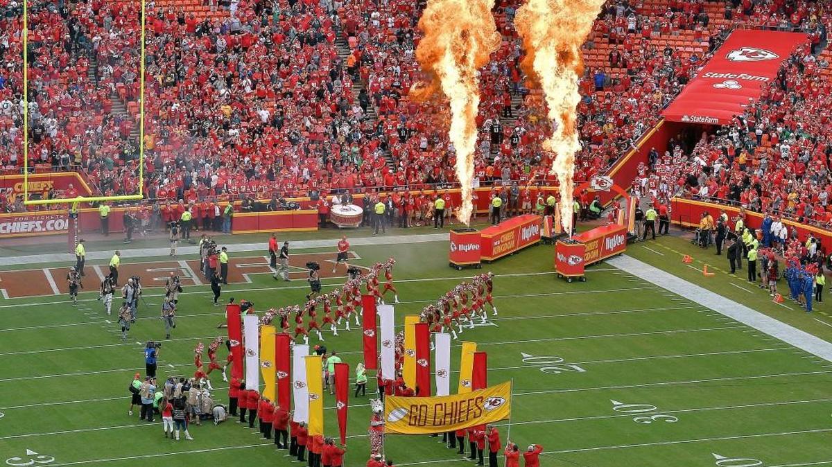 Missouri Rep. Nate Walker wants to punish protesting NFL players by cutting off state taxpayer support for stadiums, such as Arrowhead. That’s the wrong response.