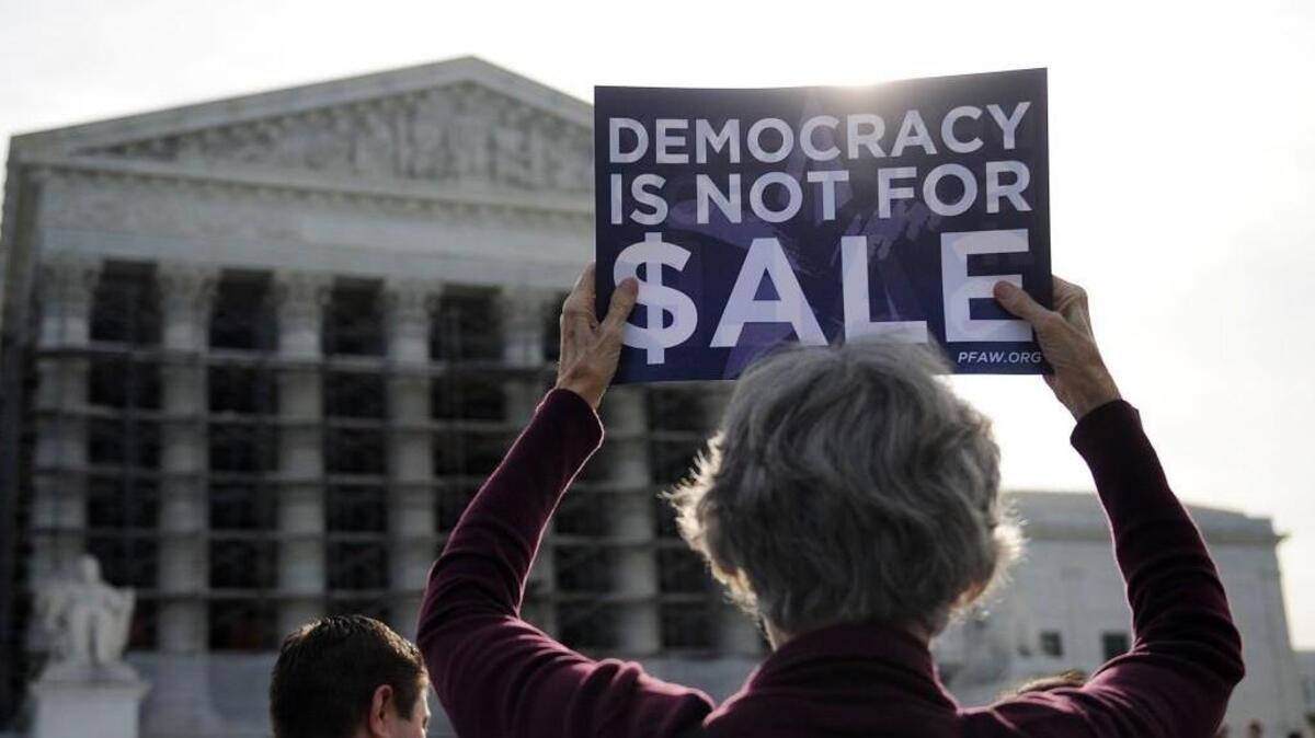 A member of the Federal Election Commission has quit, complaining about the group’s deadlocked decisions. Ethics oversight is increasingly erratic in the nation, and locally, and must be improved.