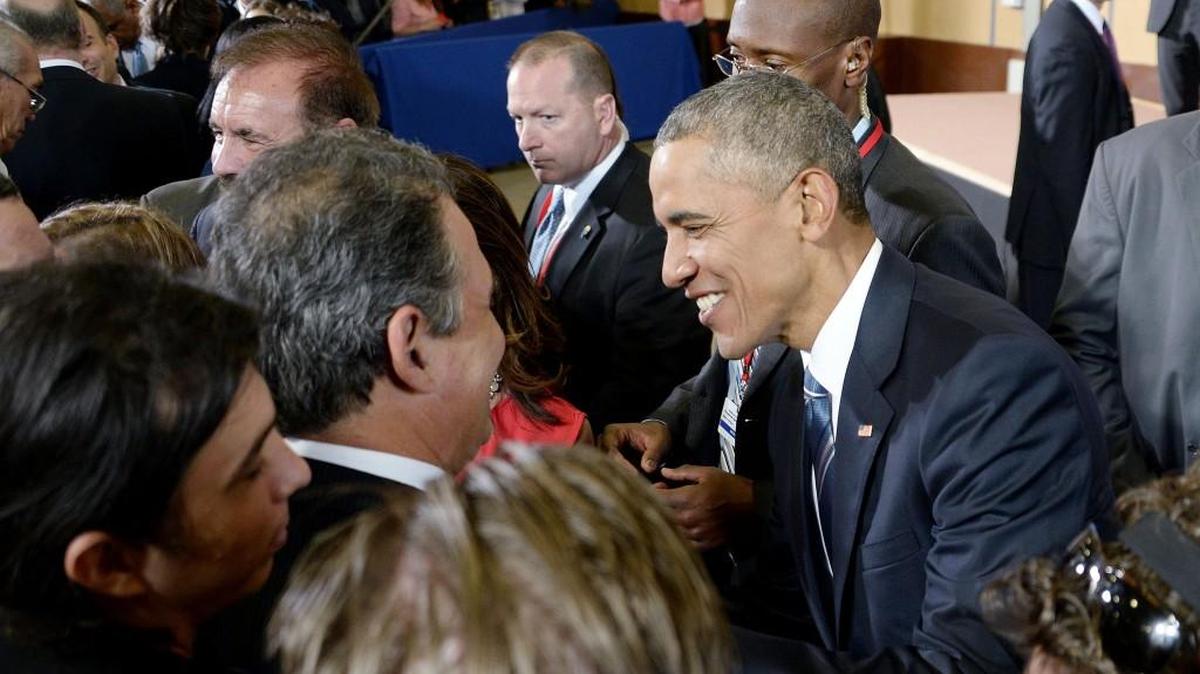President Barack Obama greeted entrepreneurs at an event focused on entrepreneurships and opportunity for the Cuban people on Monday.