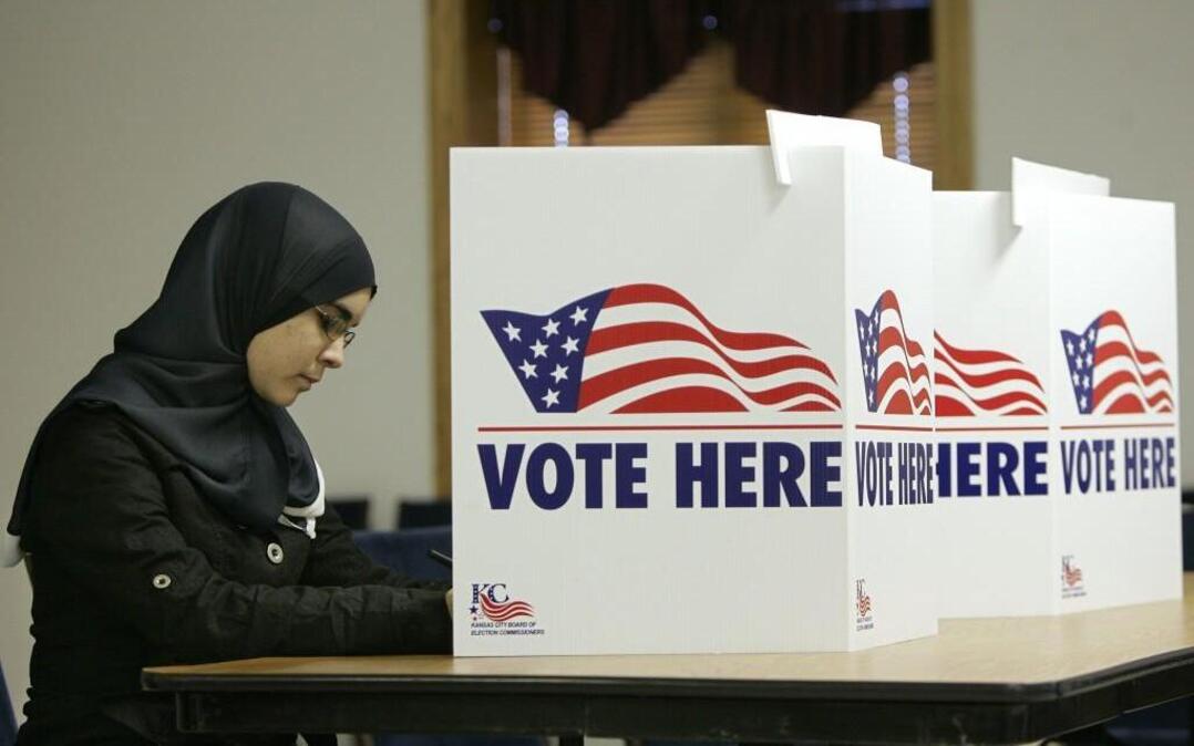 Muslim voters like Aminia Siddiq of Kansas City in the November election could help Democratic presidential candidate Hillary Clinton defeat Republican Donald Trump.