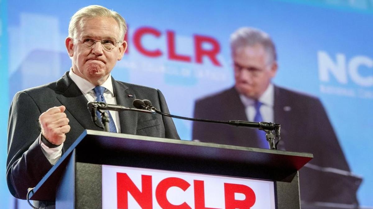
Gov. Jay Nixon announces his veto of Senate Bill 224.
