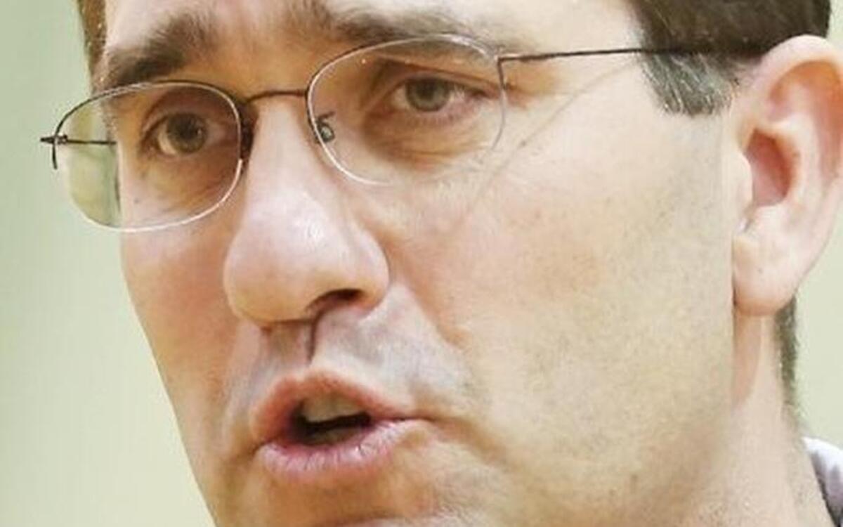 
Kansas Attorney General Derek Schmidt’s flawed opinion encourages secrecy.
