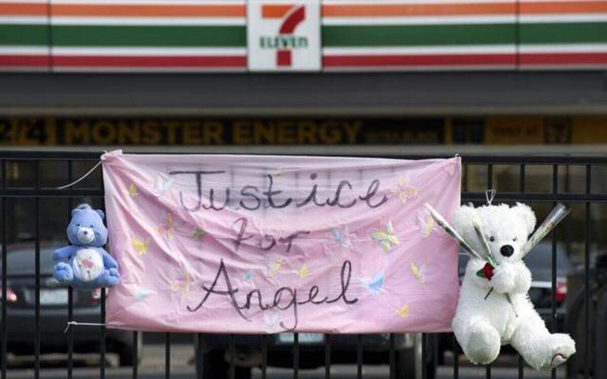 
The shooting death of 6-year-old Angel Hooper cast a chill on the Ruskin Heights neighborhood of south Kansas City.

