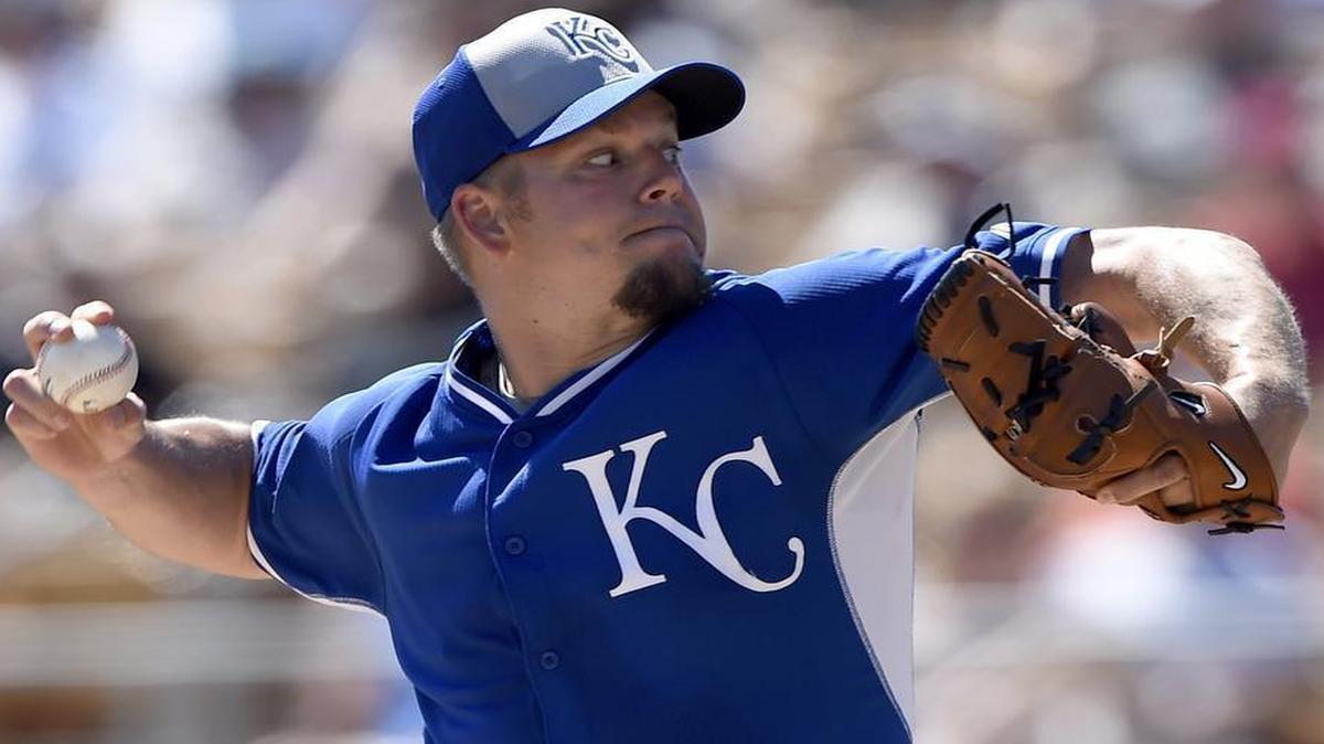 
Royals pitcher Joe Blanton threw during a spring training baseball game.
