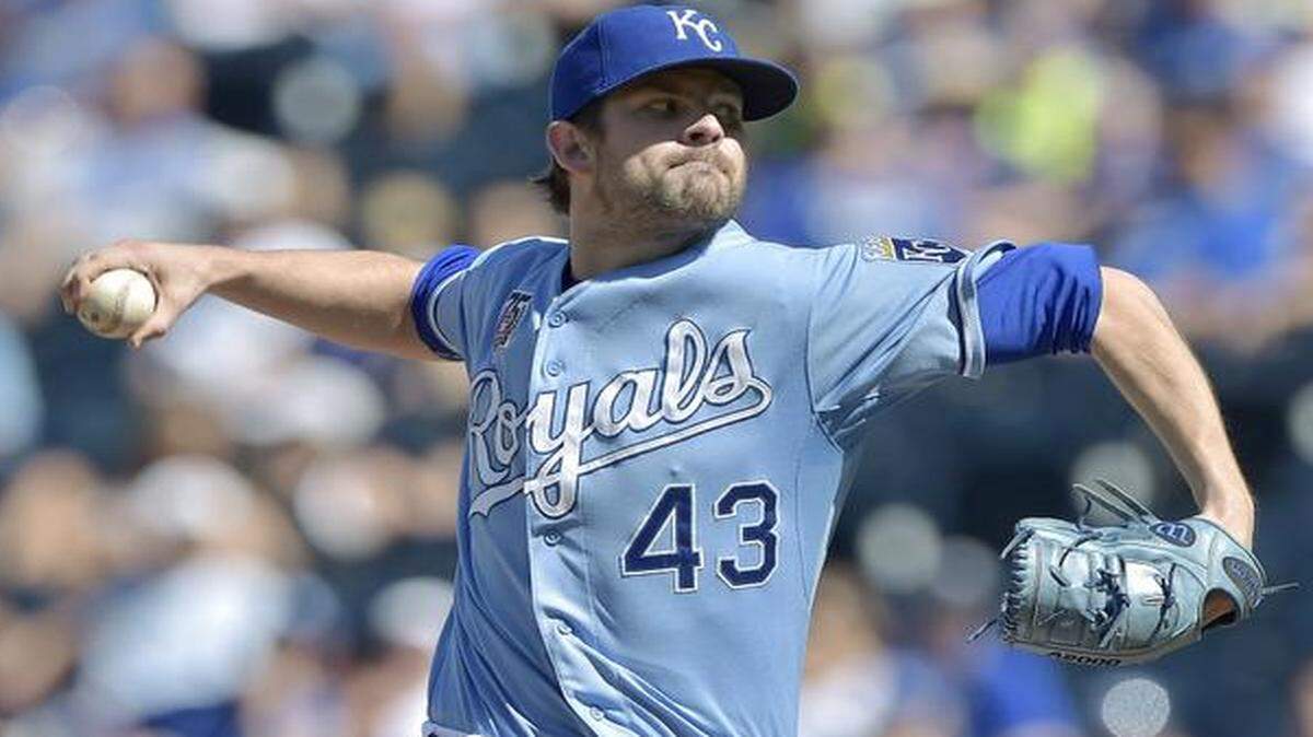 
Will the Royals and relief pitcher Aaron Crow be welcoming a new teammate ahead of the trade deadline?
