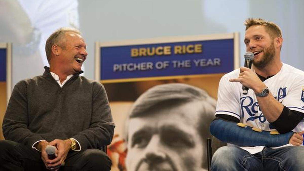 
Alex Gordon (right) spokes as George Brett smiled during the 2014 award presentation at Royals FanFest in January. Both players are candidates.
