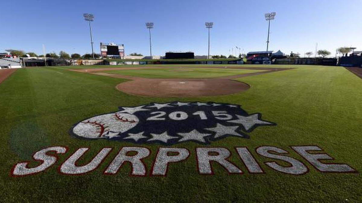 
The field at Surprise Stadium is ready for the Cactus League opener between the Kansas City Royals and the Texas Rangers. First pitch is scheduled for 2:05 p.m. Central time.
