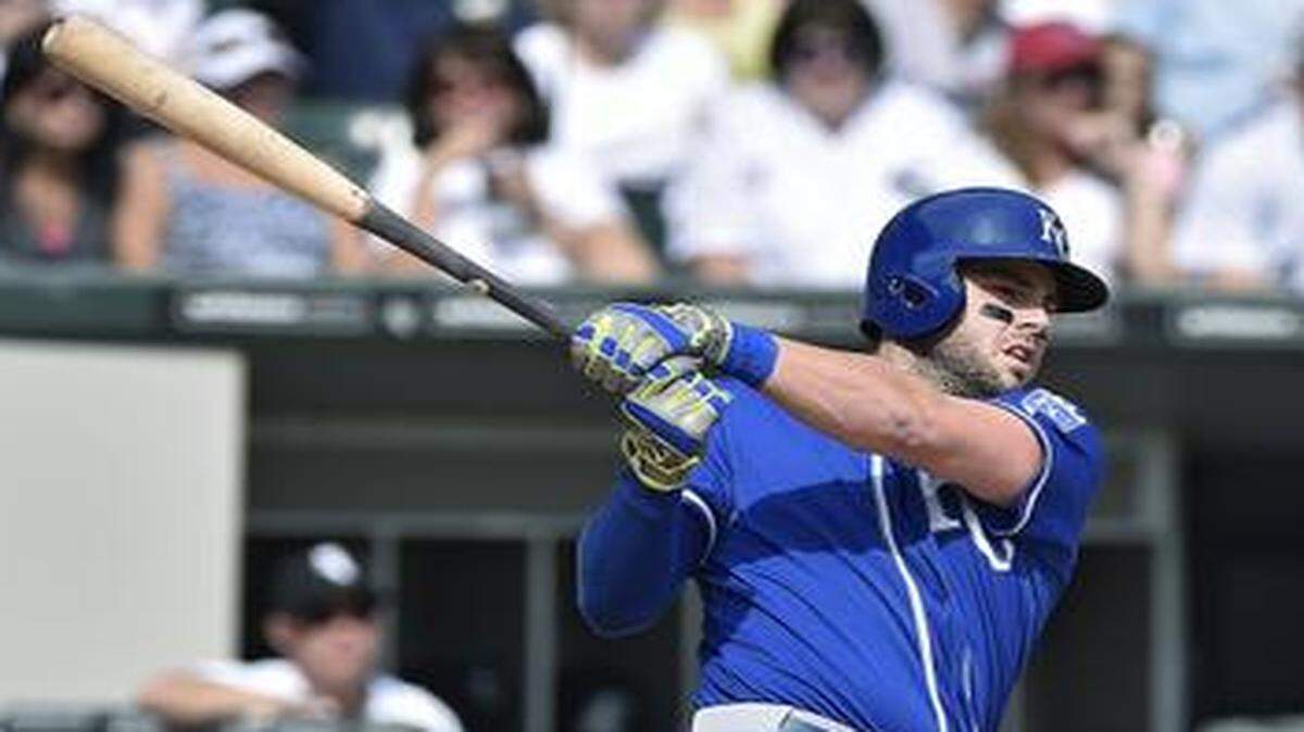 
The KC Royals’ Mike Moustakas will start at third base against Jon Lester on Tuesday when the Royals play the A’s in the AL wild card game.


