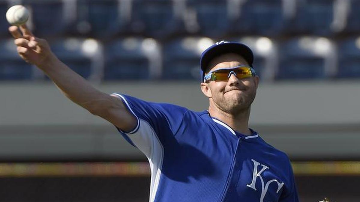 
Royals left fielder Alex Gordon, on the disabled list with a groin strain, warmed up in the outfield at Kauffman Stadium before Friday night’s game between the Royals and Los Angeles Angels of Anaheim. Gordon says he could begin a minor-league rehab assignment as soon as next weekend.
