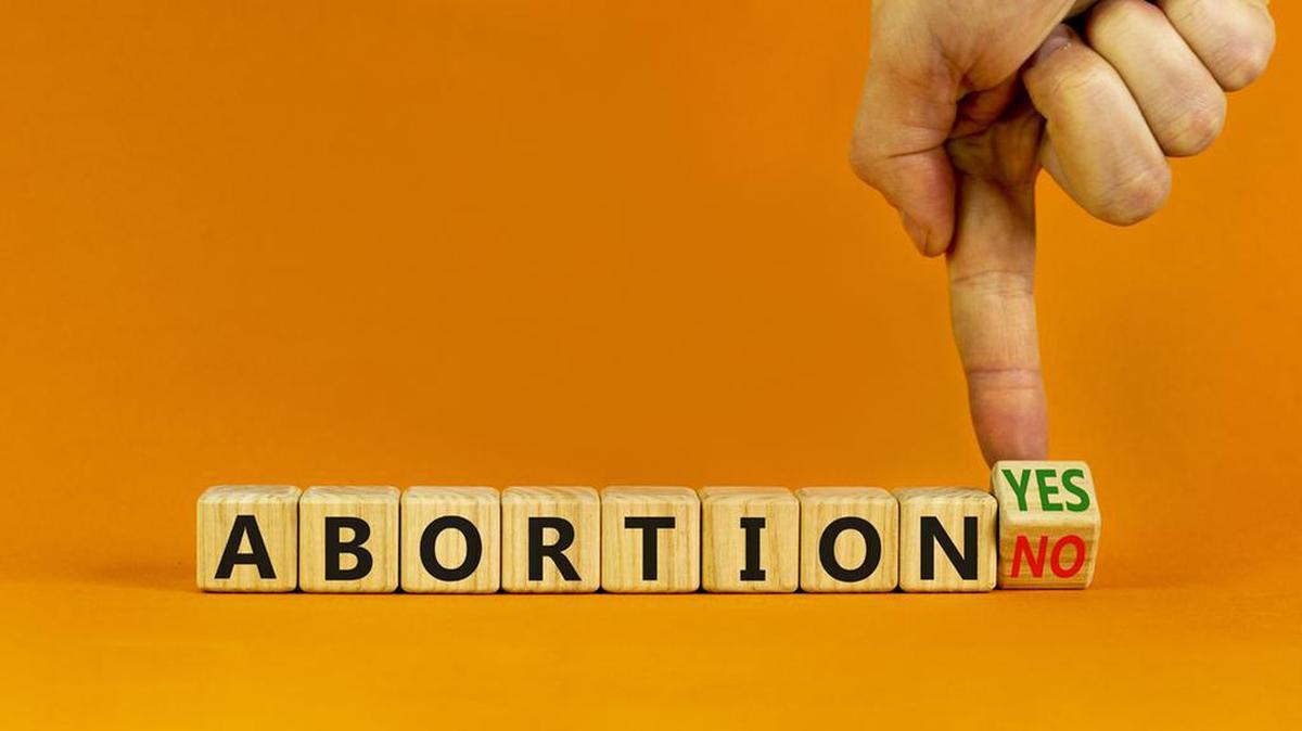 Activists on both sides of abortion fight make final push ahead of Tuesday vote in Kansas