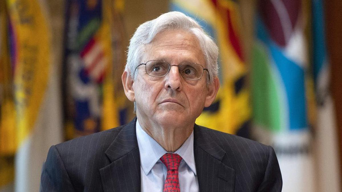 How many more Republican former officials have to come forward for the attorney general to act?