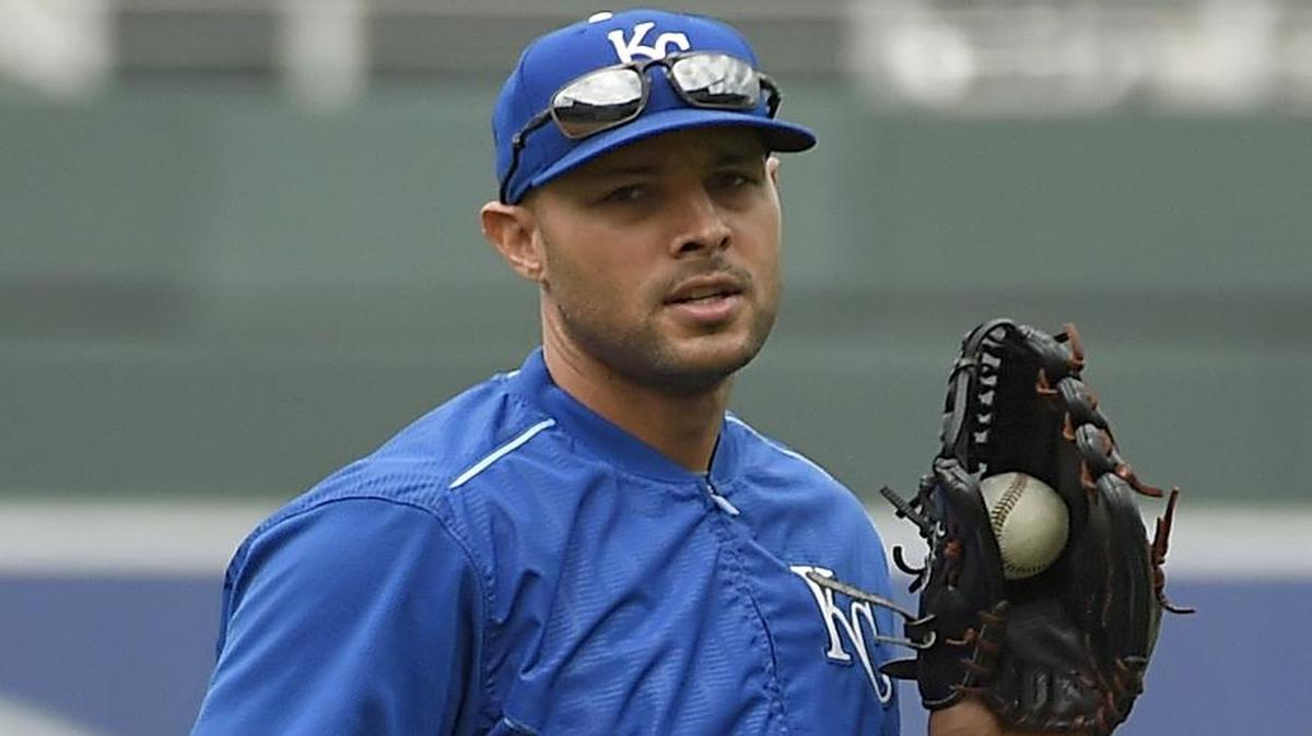 
The rehabilitation schedule for Royals outfielder Alex Rios on Wednesday calls for his first session of indoor batting practice since fracturing a bone in his left hand. With that in mind, manager Ned Yost indicated Rios could begin a minor-league rehabilitation assignment in the next seven to 10 days. 

