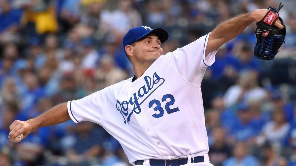 
Kansas City Royals starting pitcher Chris Young’s father died Saturday night, but he is expected to return to the team before his start Friday.
