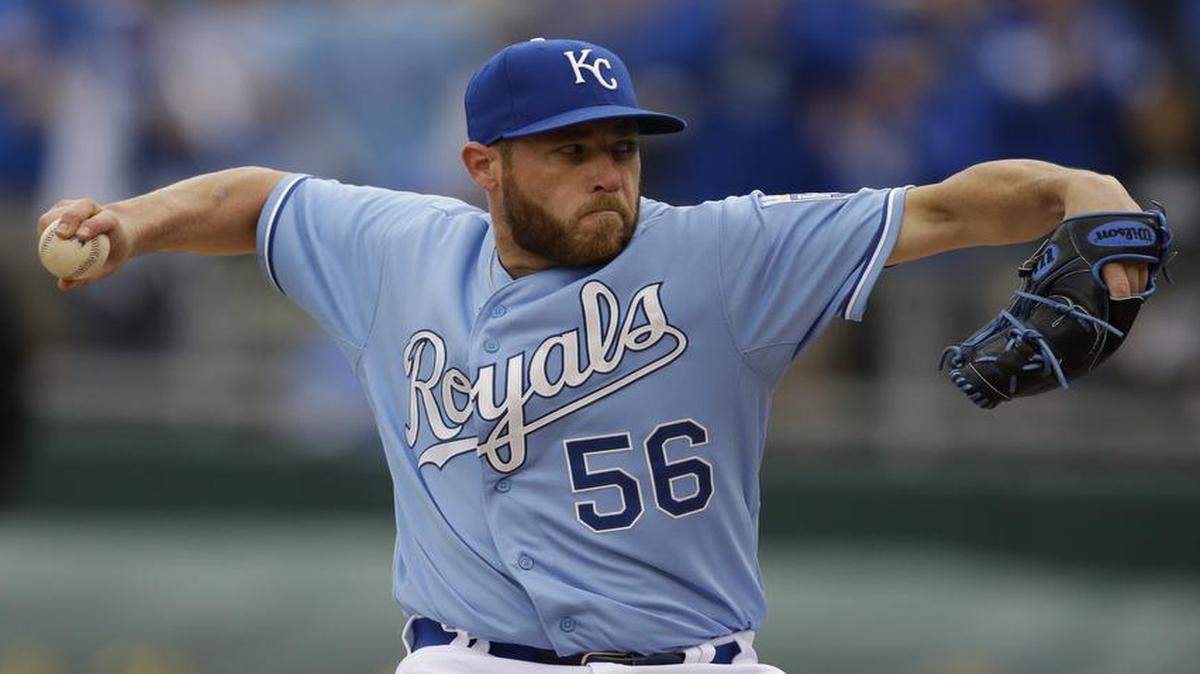 
Royals relief pitcher Greg Holland pitches against the White Sox on April 9 at Kauffman Stadium. The Royals defeated the White Sox 4-1.
