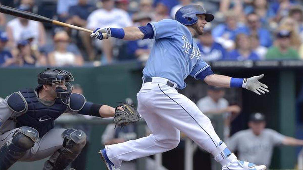 
Royals left fielder Alex Gordon says his wrist is feeling better.
