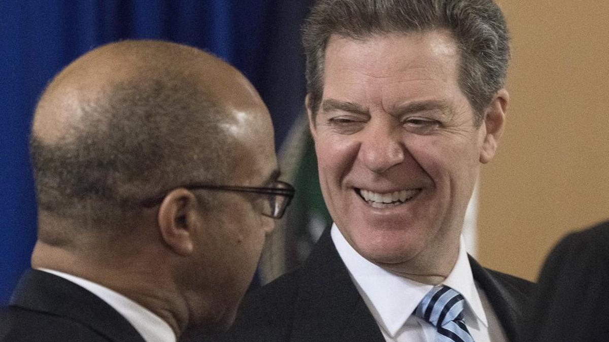 You must decide if a fix for Kansas’ budget is more likely with Brownback in the picture or out of it, writes Dave Helling.