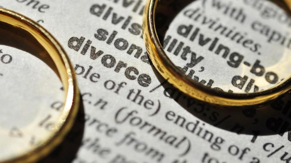 The House GOP tax bill offers a change in the tax treatment of alimony payments that would make divorce more contentious for some affluent couples.