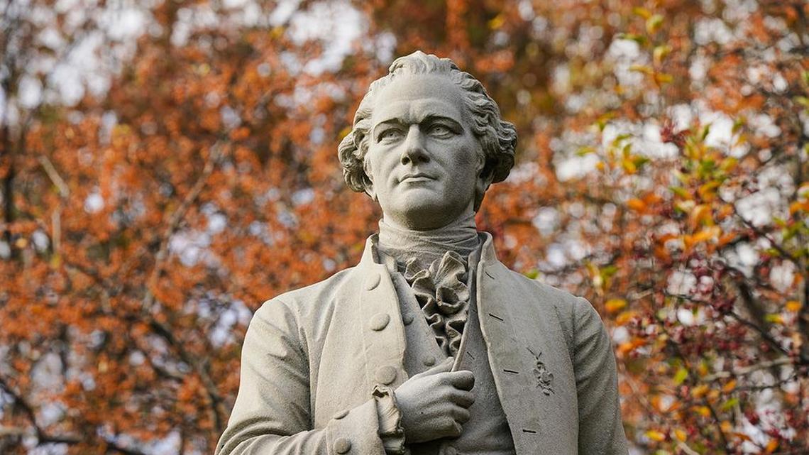  Alexander Hamilton and the other Founding Fathers didn’t think everyone in the new nation they were created needed to be united. The idea of America is to discuss and disagree with respect.