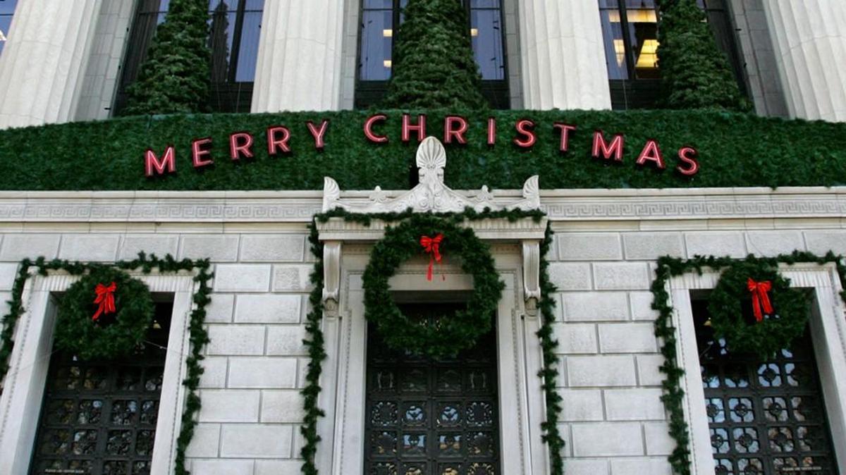 We might think we’ve heard it all about whether we say “Merry Christmas” or “Happy Holidays.” But let’s look at it from a grammatical angle.