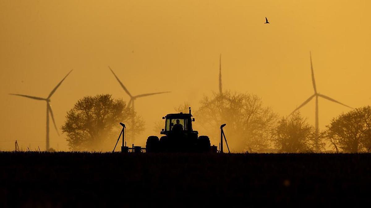 To reverse the trends that led to Barbara Bollier’s drubbing, Kansas Democrats should get progressive about the potential of wind energy.