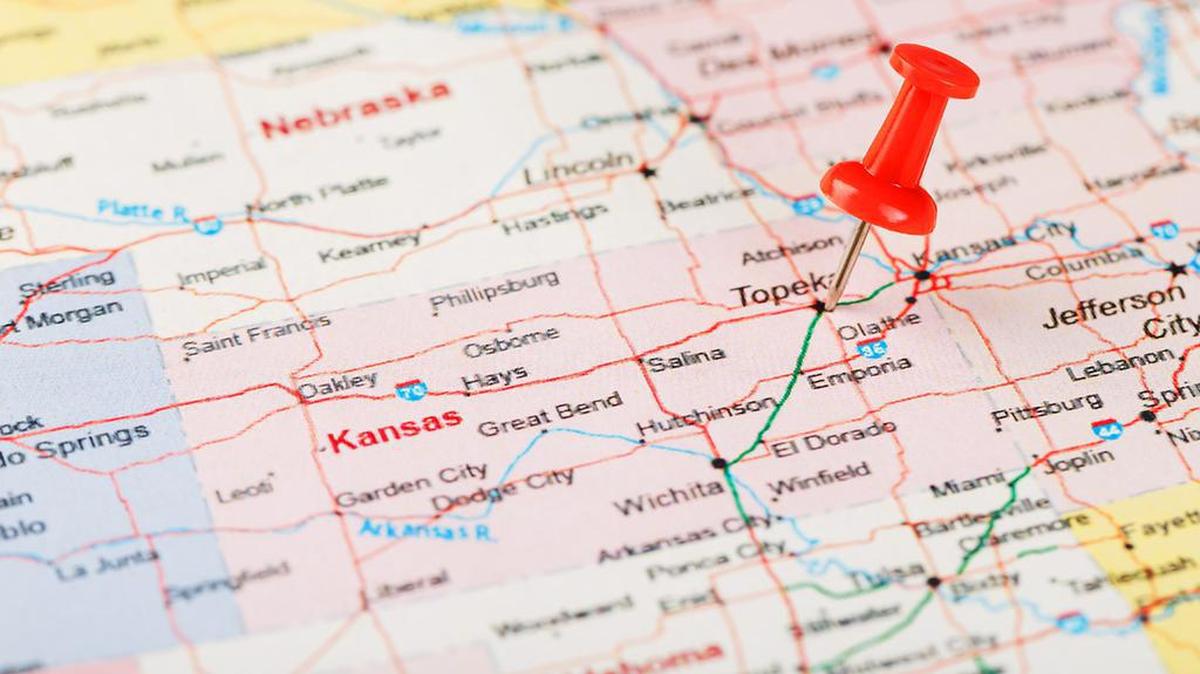 One prominent Kansas Republican spoke out against politicians choosing their voters by drawing their own voting maps.