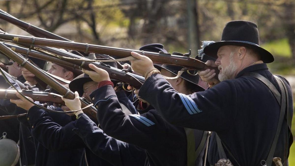 Civil War violence in Missouri show us what it might look like if everyone in America were armed.