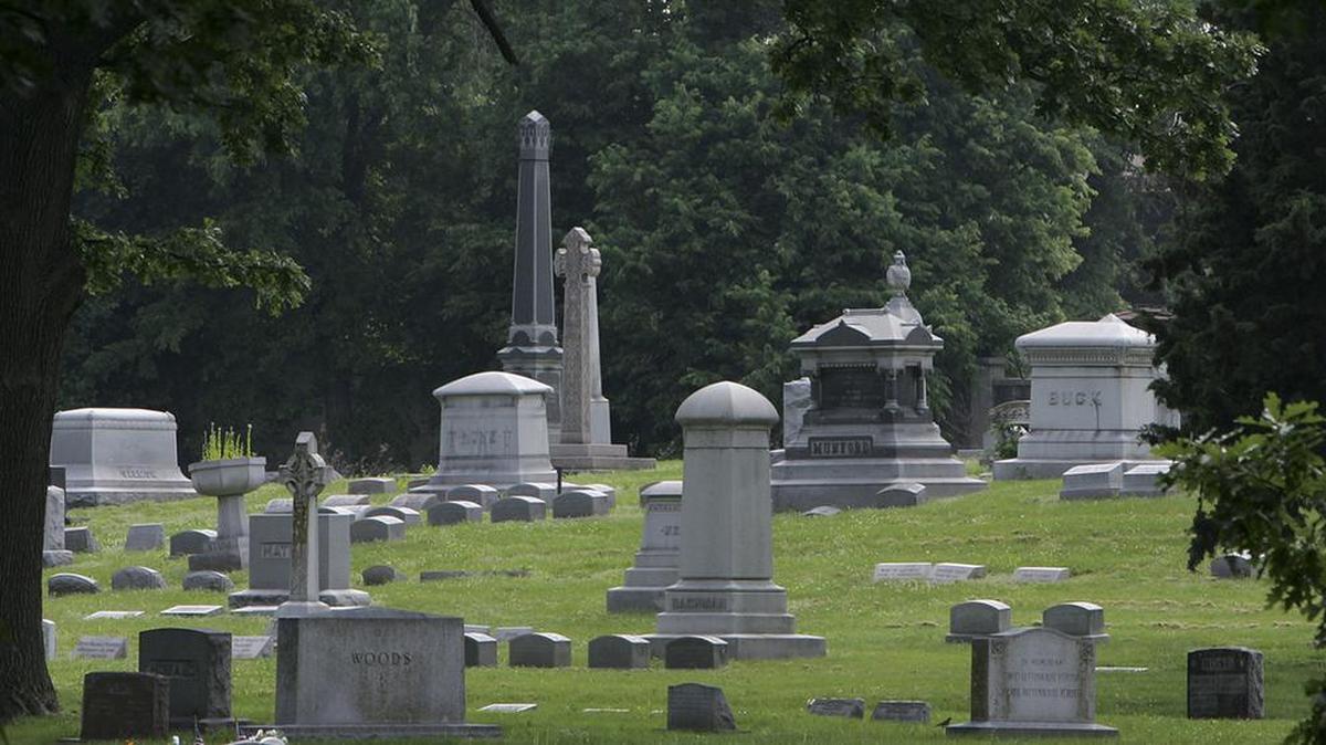 Elmwood Cemetery is thought to be the only place in the Kansas City metropolitan area that allows natural burials.