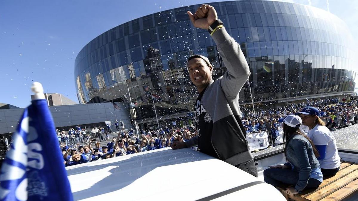 Catcher Salvador Perez greeted fans Tuesday along the parade route as confetti rained down to celebrate the Royals’ World Series victory.