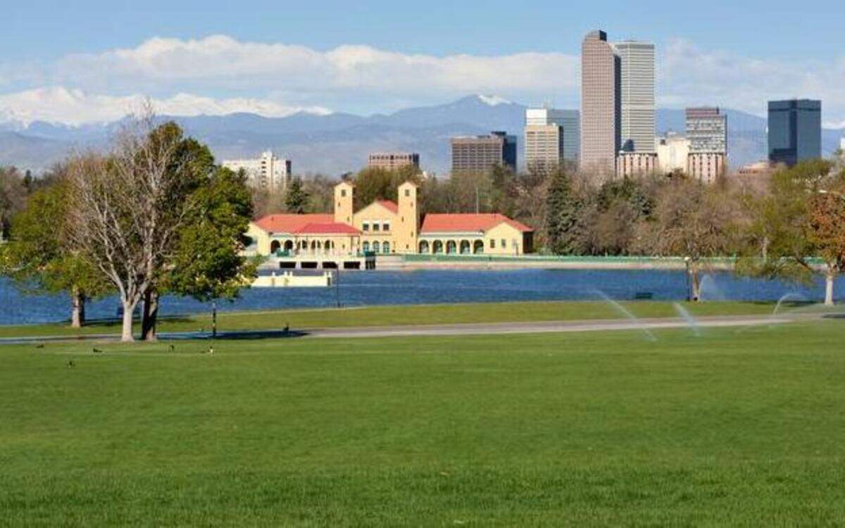 
Denver Skyline 
