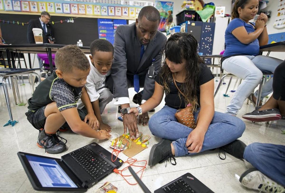 Mark Bedell, Kansas City Public Schools superintendent, is concerned that educational losses because of the coronavirus pandemic may have hurt students’ emotional health.