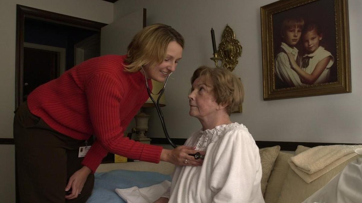 Registered nurse Sharma Keeler of Saint Luke’s Home Care and Hospice visited Marilynn Armacost in her Overland Park home.