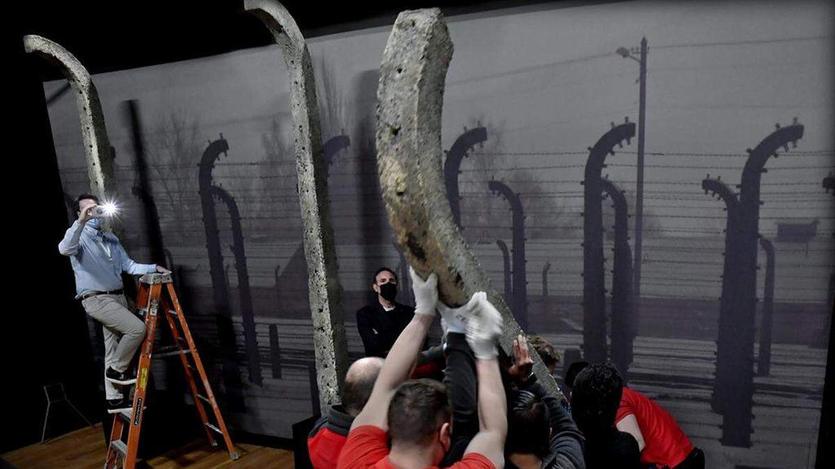 Volunteers helped Union Station stage “Auschwitz. Not long ago. Not far away.” It’s a win-win for the young workers who lent a hand.