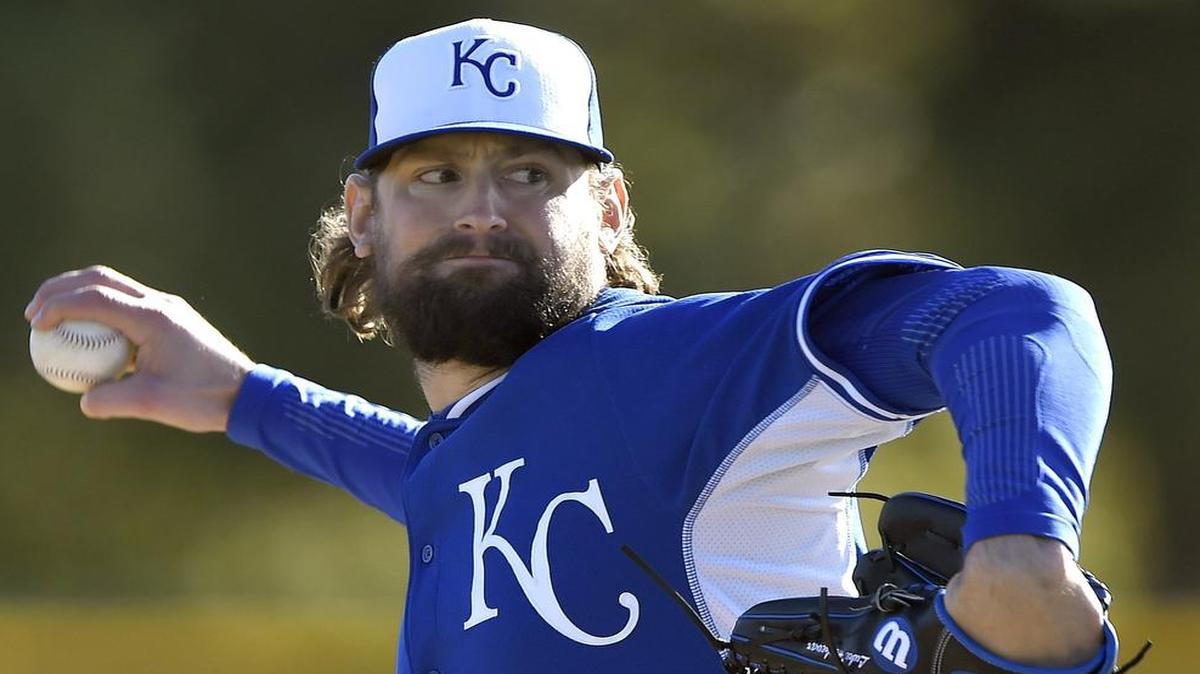
Kansas City Royals pitcher Luke Hochevar 
