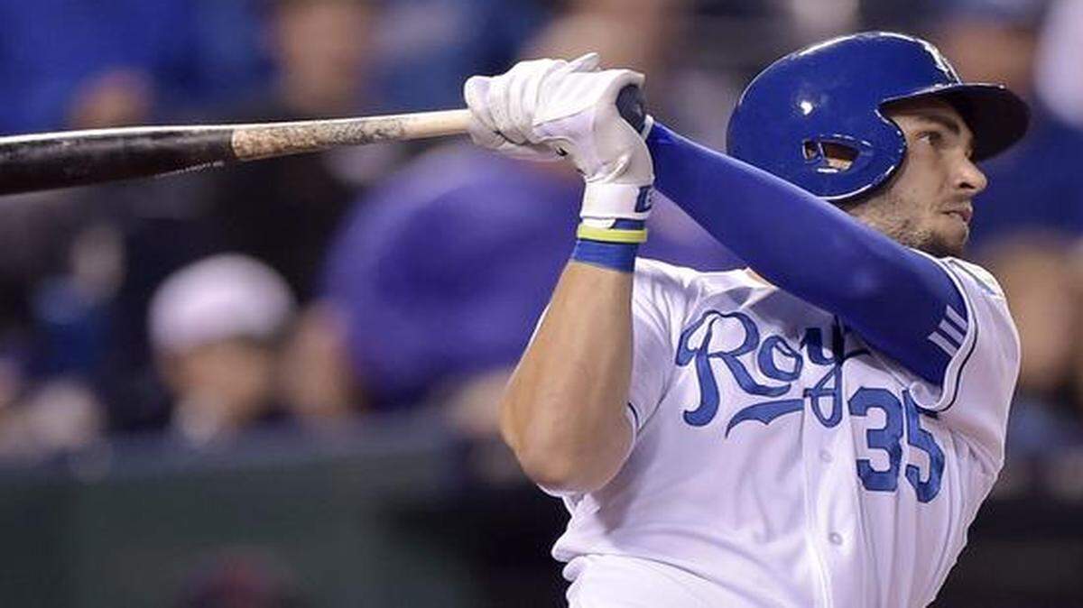 
First baseman Eric Hosmer is in the Royals’ starting lineup for Tuesday night’s game against the Minnesota Twins.
