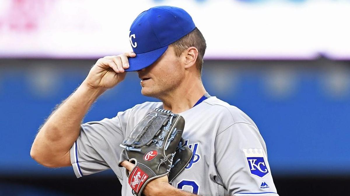 Kansas City Royals starting pitcher Chris Young reacted after giving up a solo home run to Toronto Blue Jays third baseman Josh Donaldson during Tuesday’s game.
