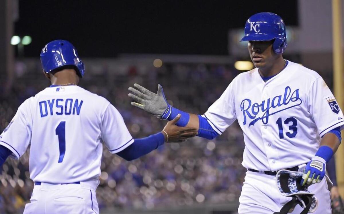 During a game in 2015, Kansas City Royals catcher Salvador Perez left the game as pinch runner Jarrod Dyson took his place.