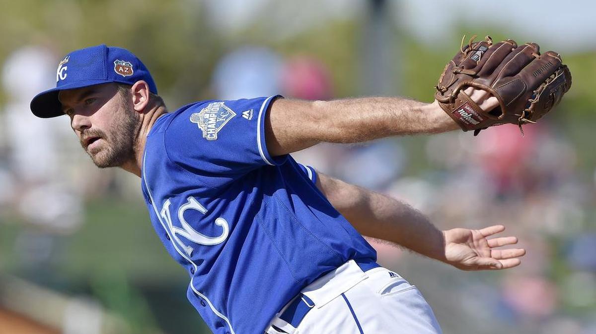 Royals pitcher Ross Ohlendorf