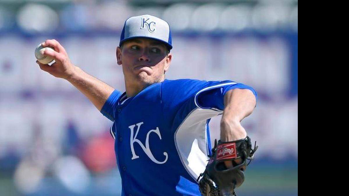 Royals pitcher Aaron Brooks