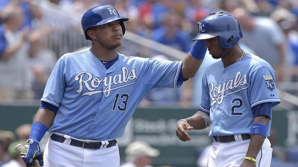 
The Royals’ Salvador Perez (left) and Alcides Escobar celebrated after Escobar scored on June 29 against the LA Angels. Perez and Escobar are teammates again on the MLB All-Stars team touring Japan.


