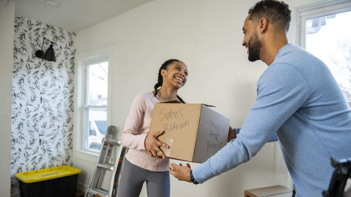 The Mortgage Battle: Is a Local Bank or Online Lender Better for You?