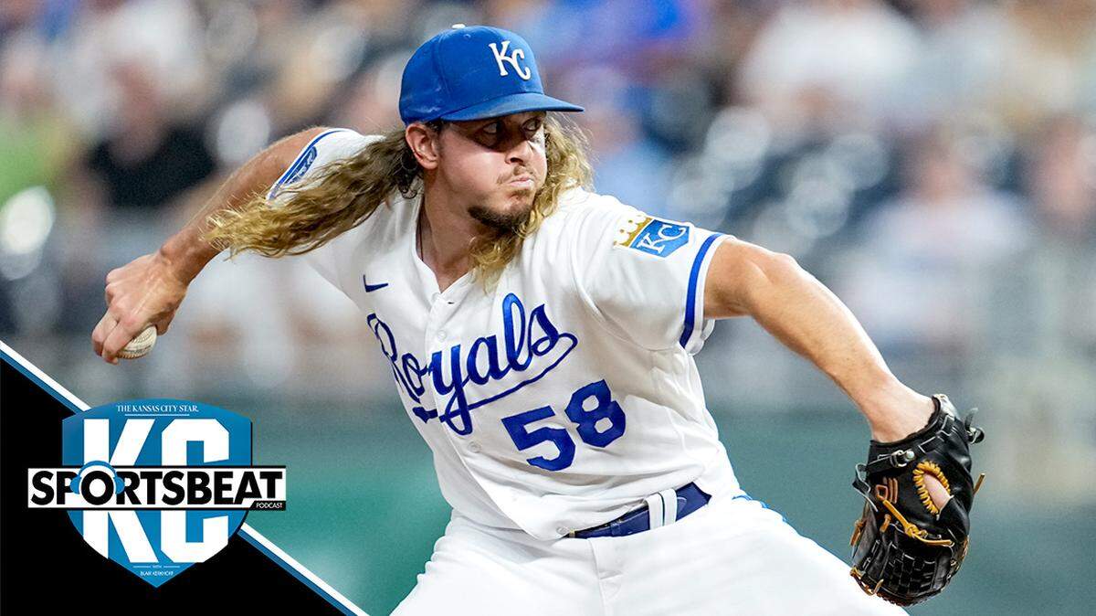 Sep 20, 2022; Kansas City, Missouri, USA; Kansas City Royals relief pitcher Scott Barlow (58) pitches against the Minnesota Twins during the eighth inning at Kauffman Stadium. Mandatory Credit: Jay Biggerstaff-USA TODAY Sports